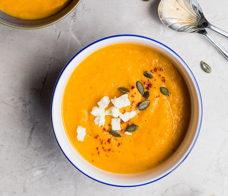 Hausgemachte türkische Linsensuppe (Mercimek Çorbası)